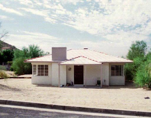 1321 W Shangri La Rd., Phoenix, AZ 85029