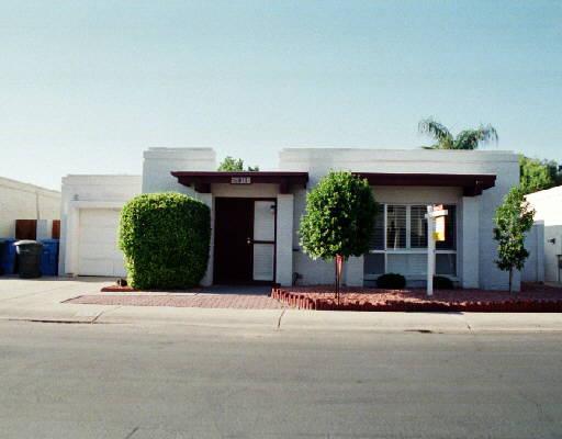 811 E Michelle Dr., Phoenix, AZ 85022