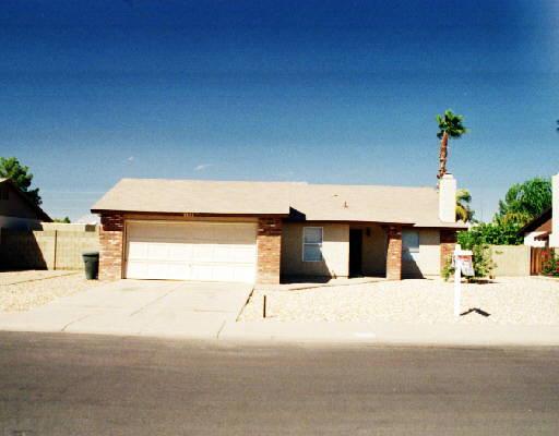 2822 W Villa Maria Dr., Phoenix, AZ 85053