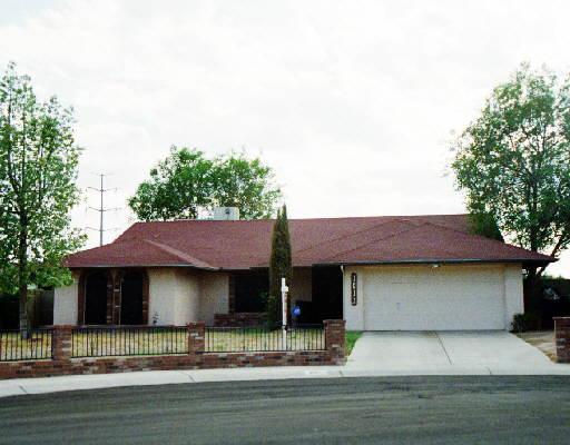1011 W Lodge Dr., Tempe, AZ 85283