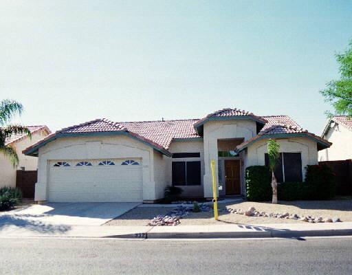 332 S Bronco Ln., Gilbert, AZ 85233