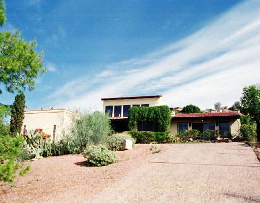 5525 N Camelback Canyon Dr., Phoenix, AZ 85018