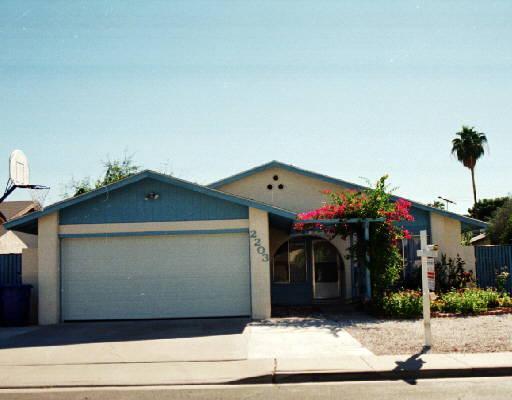 2203 W El Moro Ave., Mesa, AZ 85202