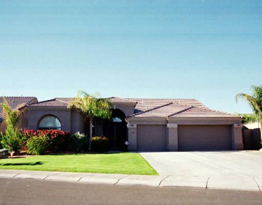 16624 S 11th Ave., Phoenix, AZ 85045