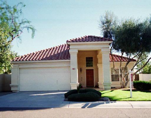 1207 E Amberwood Dr., Phoenix, AZ 85048