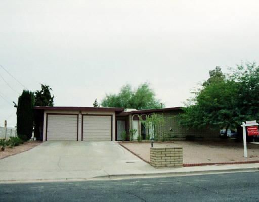 1805 W Mountain View Cir., Mesa, AZ 85201