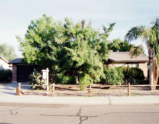 300 E Leah Ln., Gilbert, AZ 85234