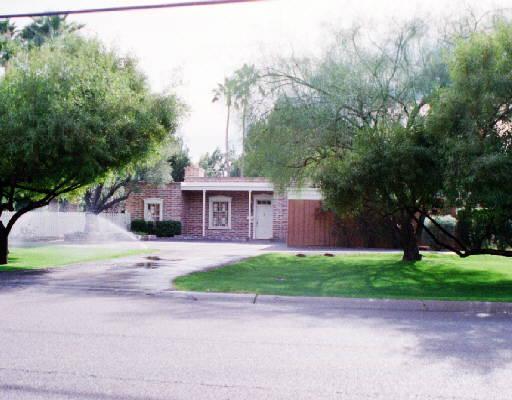 75 E Orangewood Ave., Phoenix, AZ 85020
