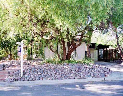 9822 N 2nd St., Phoenix, AZ 85020