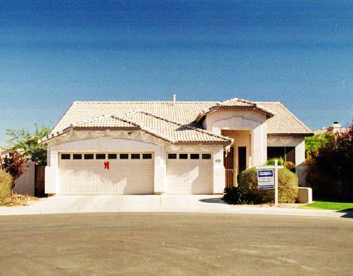 302 W Muriel Dr., Phoenix, AZ 85023