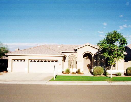 1624 E Ross Ave., Phoenix, AZ 85024