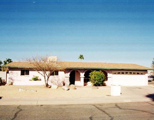 2950 E Laurel Ln., Phoenix, AZ 85028