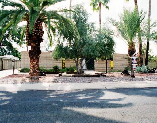 2027 E Mitchell Dr., Phoenix, AZ 85016