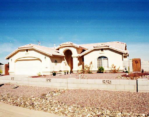 9216 W Tinajas Dr., Arizona City, AZ 85223