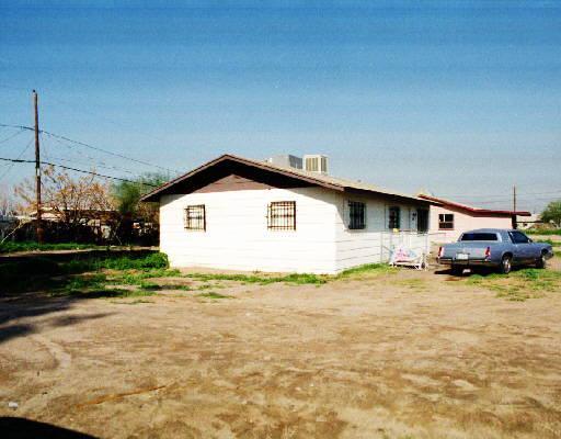 2450 E Encinas Ln., Phoenix, AZ 85040