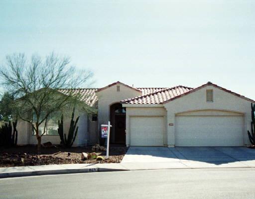 1829 W Hawk Way, Chandler, AZ 85248