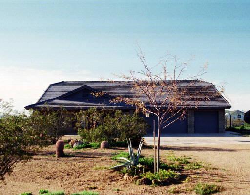 1045 E Dolores Rd., Phoenix, AZ 85086