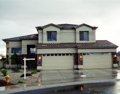 2049 S Sailors Ct., Gilbert, AZ 85296