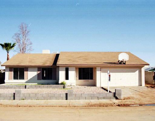 2214 E Javelina Ave., Mesa, AZ 85204