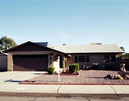242 E Desert Ln., Gilbert, AZ 85234