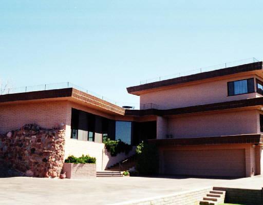 4713 E Porter Dr., Phoenix, AZ 85018