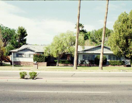 3424 E Camelback Rd., Phoenix, AZ 85018
