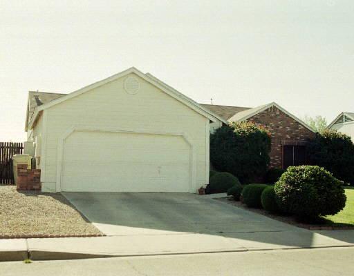 15013 N 64th Ave., Glendale, AZ 85306