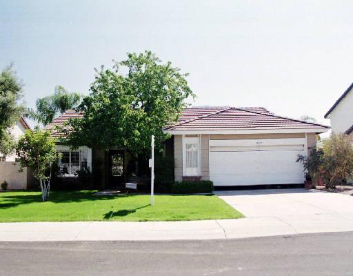 9035 E Laurel Ln., Scottsdale, AZ 85260