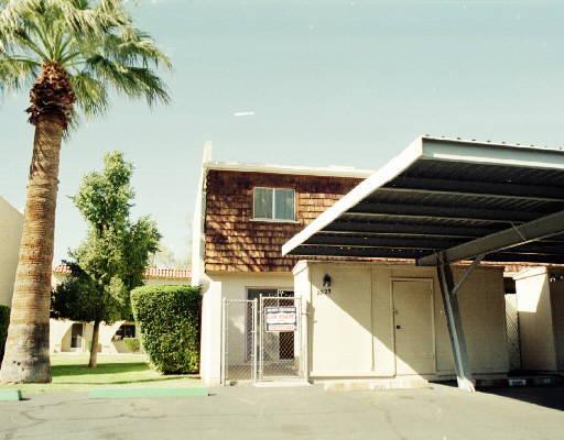 2825 E Fairmount Ave., Phoenix, AZ 85016