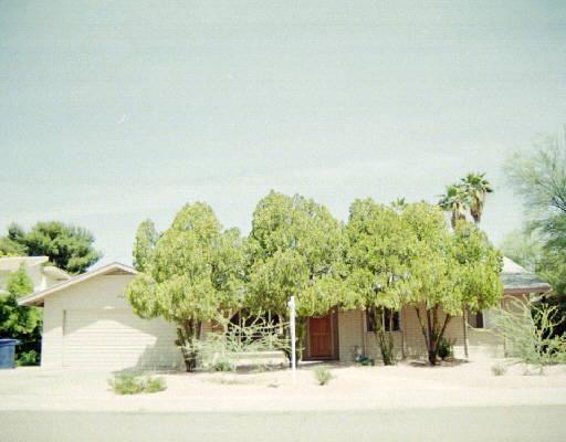 402 E Ellis Dr., Tempe, AZ 85282