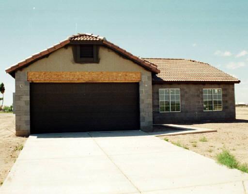 10571 W Arivaca Dr., Arizona City, AZ 85123