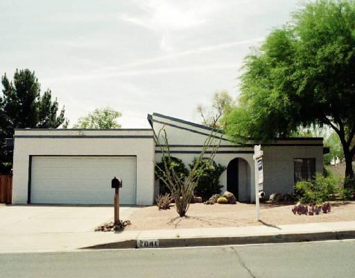 2041 E Karen Dr., Phoenix, AZ 85022