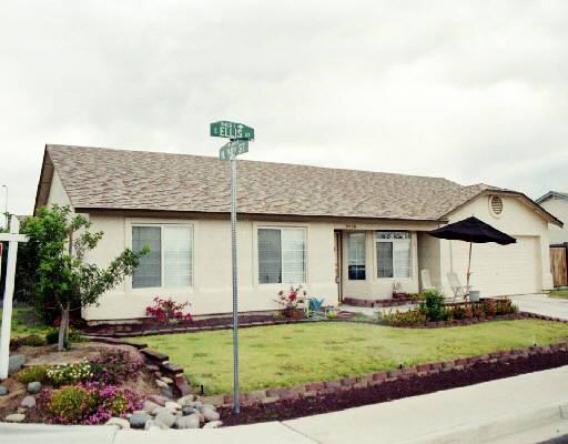 9406 E Ellis St., Mesa, AZ 85207