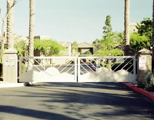 15050 N Thompson Peak Pkwy. #2035, Scottsdale, AZ 85260