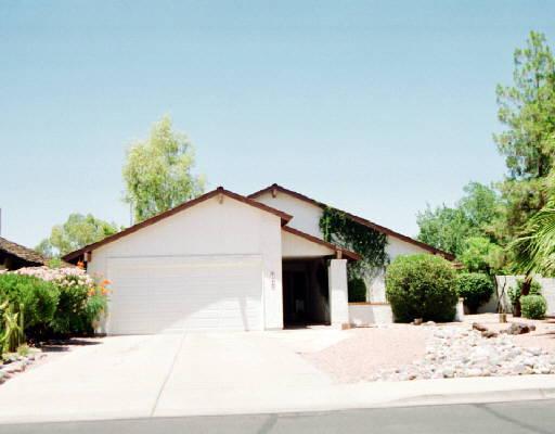 2416 W Kiowa Ave., Mesa, AZ 85202
