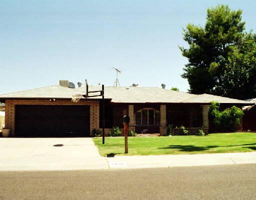 2935 E Cannon Dr., Phoenix, AZ 85028