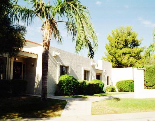 3041 E Cannon Dr., Phoenix, AZ 85028