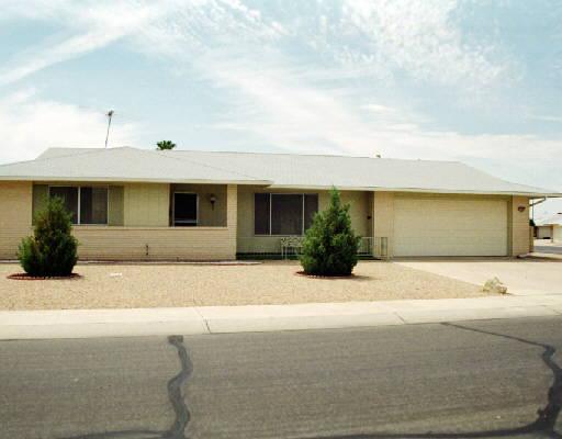 16025 N Meadow Park Dr., Sun City, AZ 85351