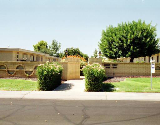 10570 W Palmeras Dr., Sun City, AZ 85373