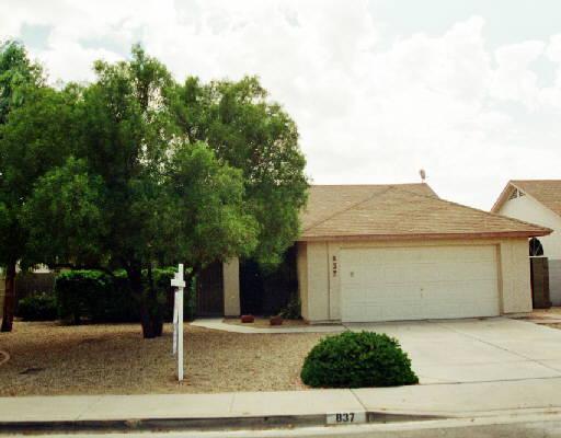 837 N Falcon Dr., Gilbert, AZ 85236