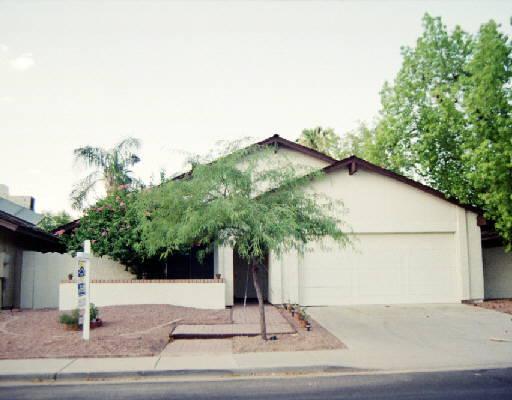 2412 W Los Lagos Ave., Mesa, AZ 85202