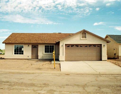 9072 W Oneida Dr., Arizona City, AZ 85223
