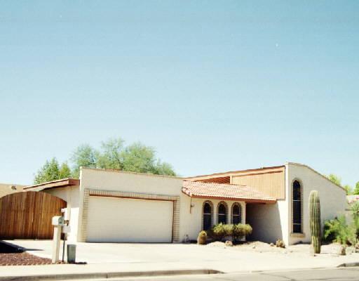 2734 S Rogers St., Mesa, AZ 85202