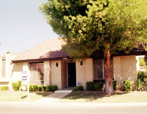 8744 E Via De La Luna St., Scottsdale, AZ 85258