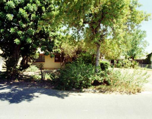 2011 N 38th Ln., Phoenix, AZ 85009