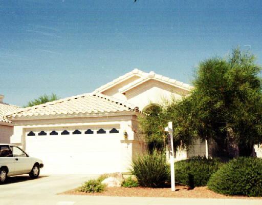 2214 E Monona Dr., Phoenix, AZ 85024