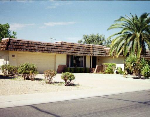 16430 N Meadow Park Dr., Sun City, AZ 85351