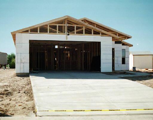 9089 W Oneida Dr., Arizona City, AZ 85223