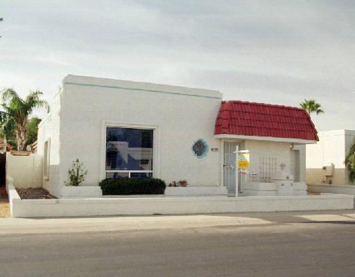 927 E Michelle Dr., Phoenix, AZ 85022