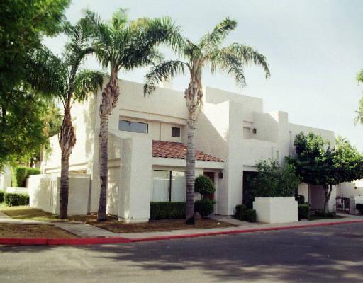 875 E Lola Dr., Phoenix, AZ 85022